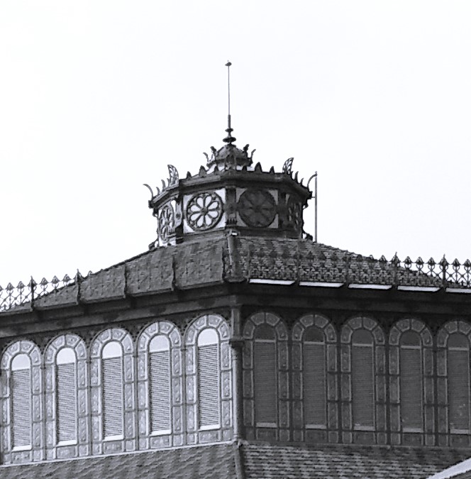 BARCELONA: Edificis que s’enlairen a tocar del cel. Les&nbsp;punxes.